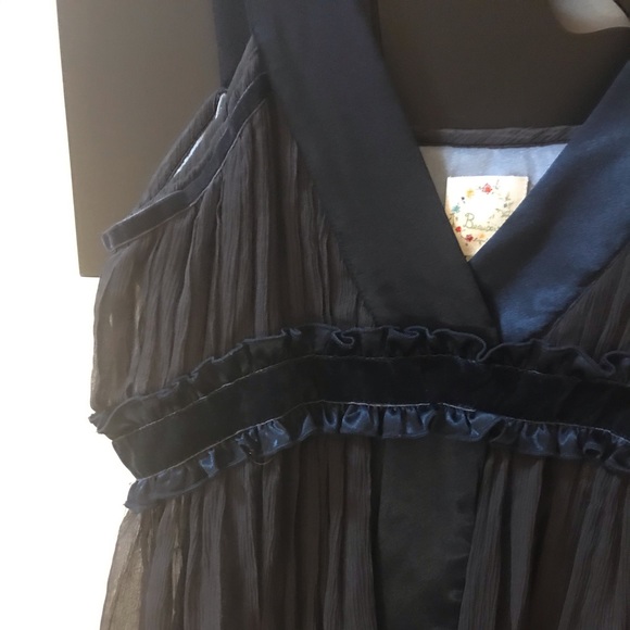 Silk navy evening dress with velvet detailing - Picture 2 of 11